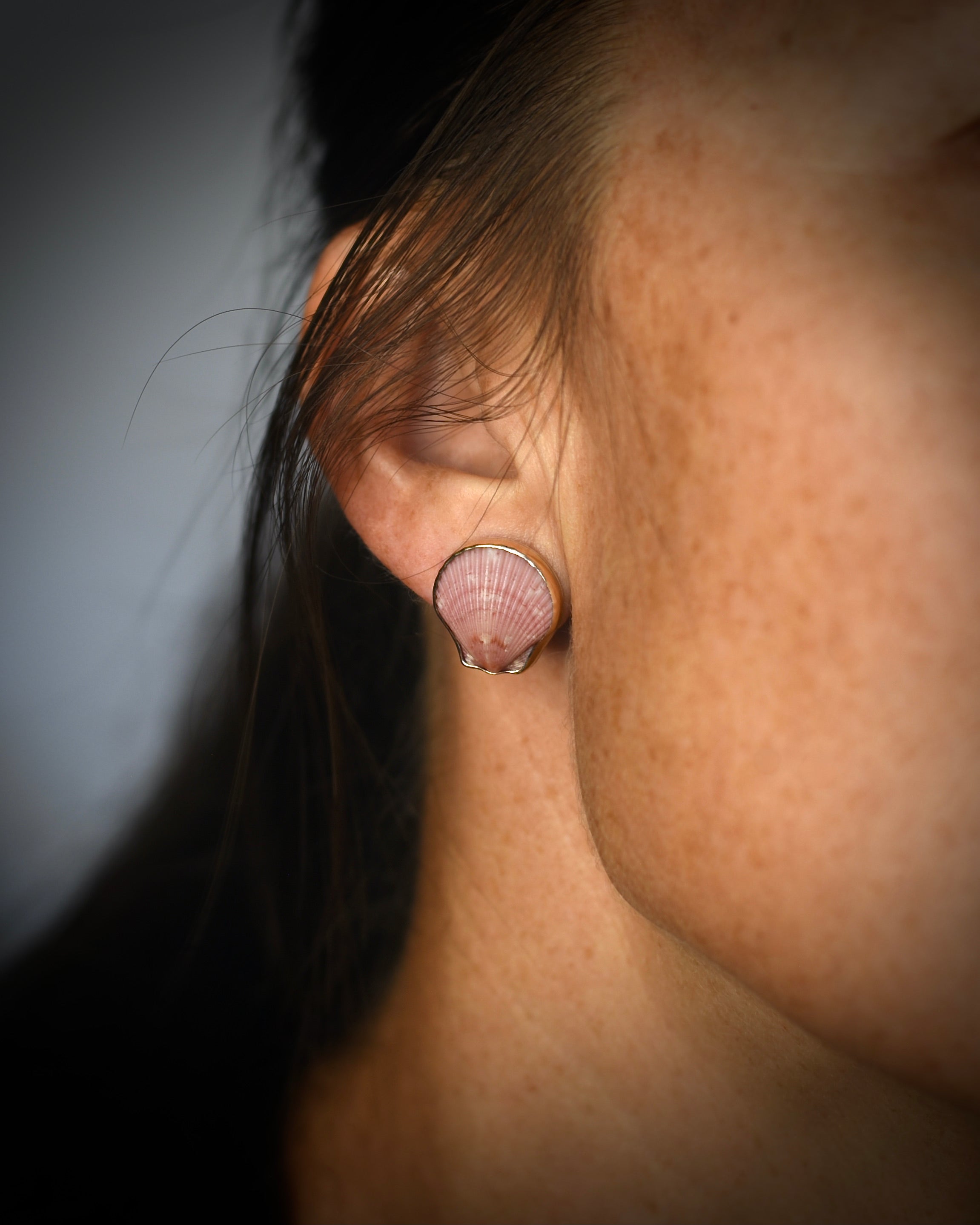 Pink Scallop Shell Stud Earrings